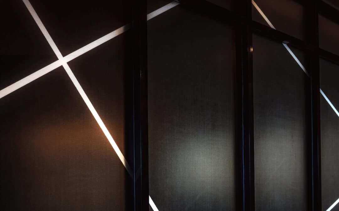 HRTWorker: A SharedWorker Framework for Viewing Real-Time Trading